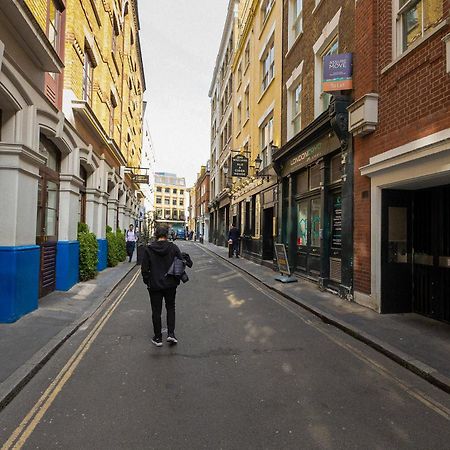 Central Servised Apartments On Artillery Lane Londen Buitenkant foto