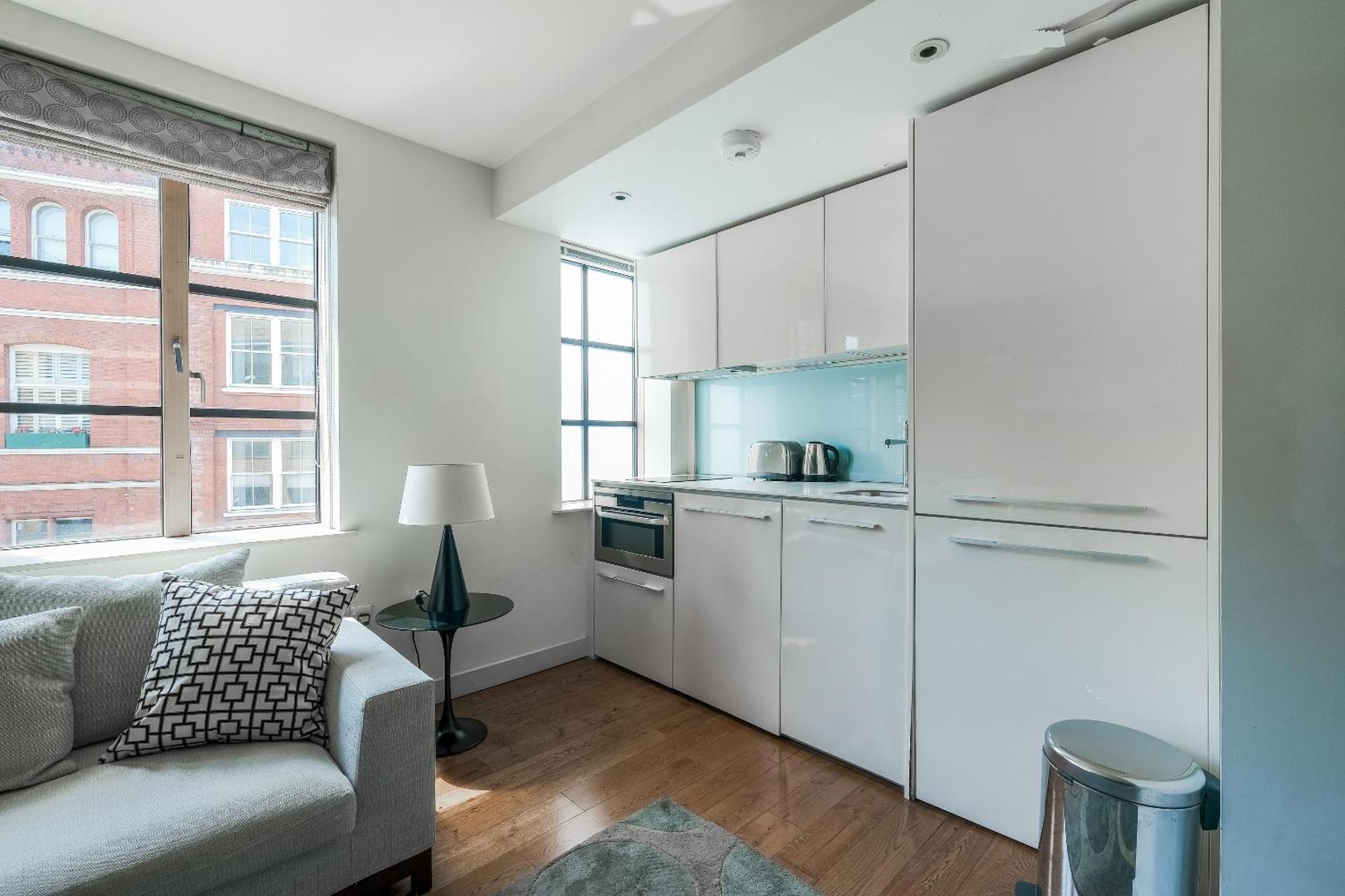 Central Servised Apartments On Artillery Lane Londen Buitenkant foto