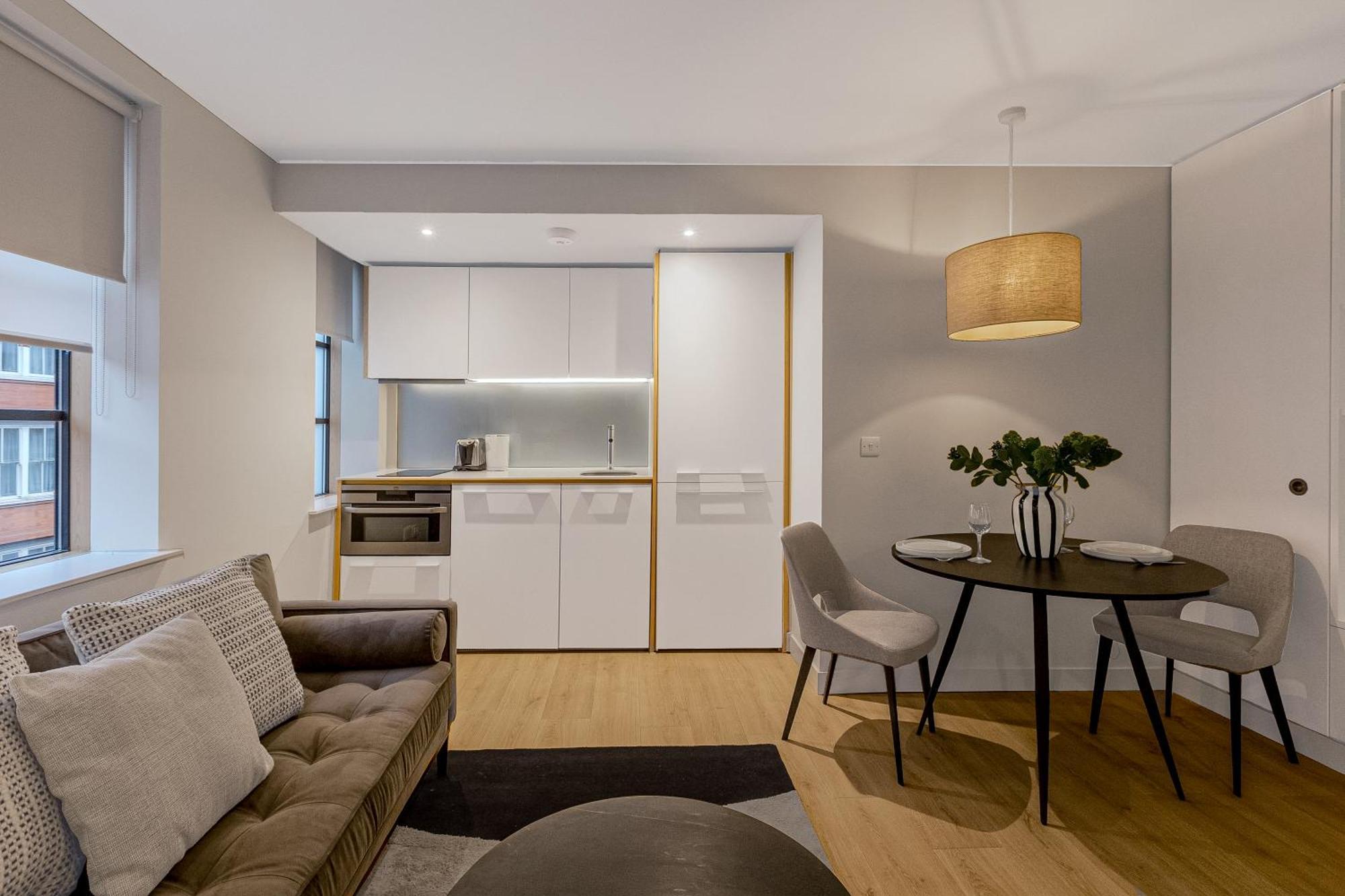 Central Servised Apartments On Artillery Lane Londen Buitenkant foto