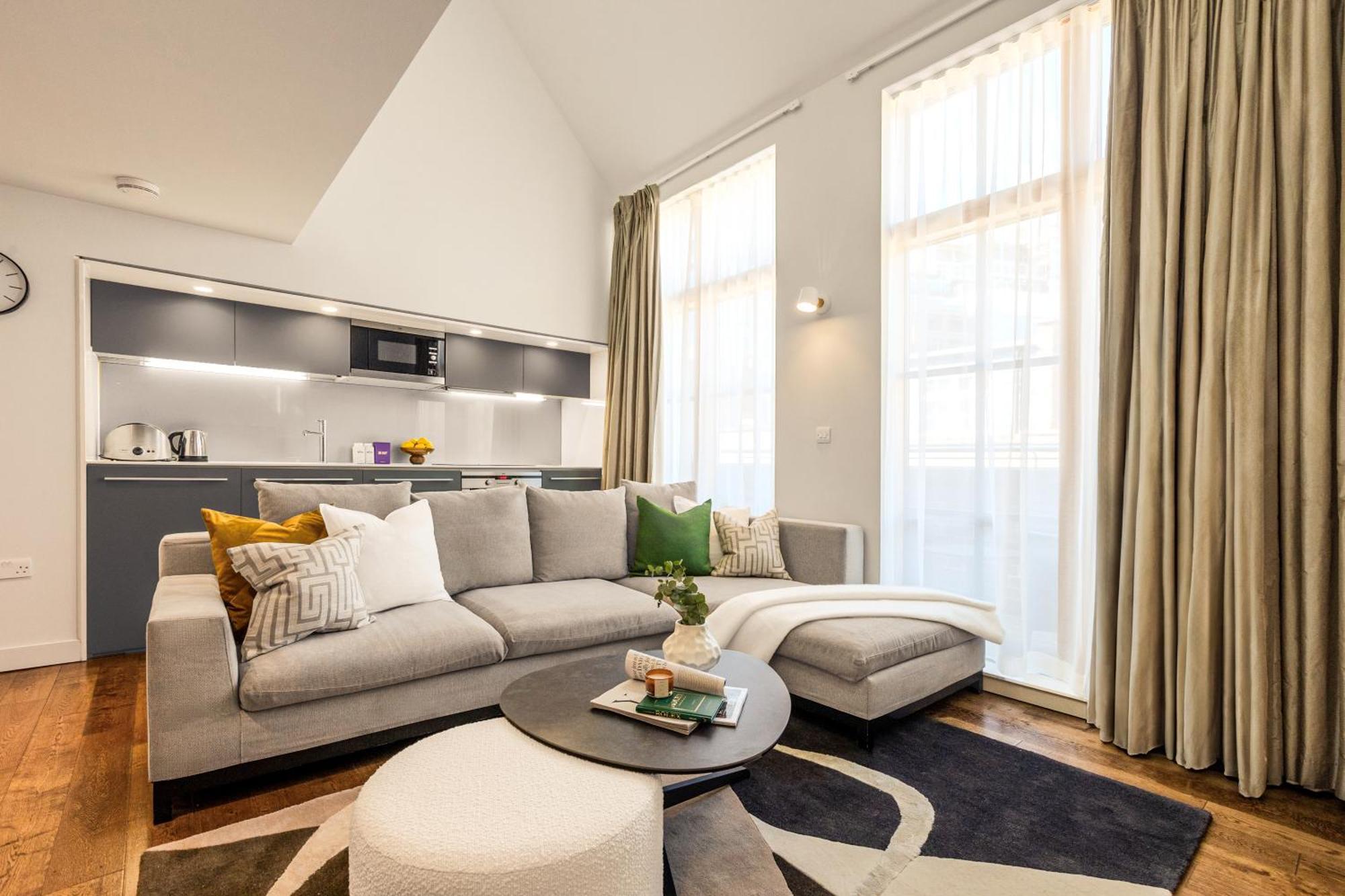 Central Servised Apartments On Artillery Lane Londen Buitenkant foto