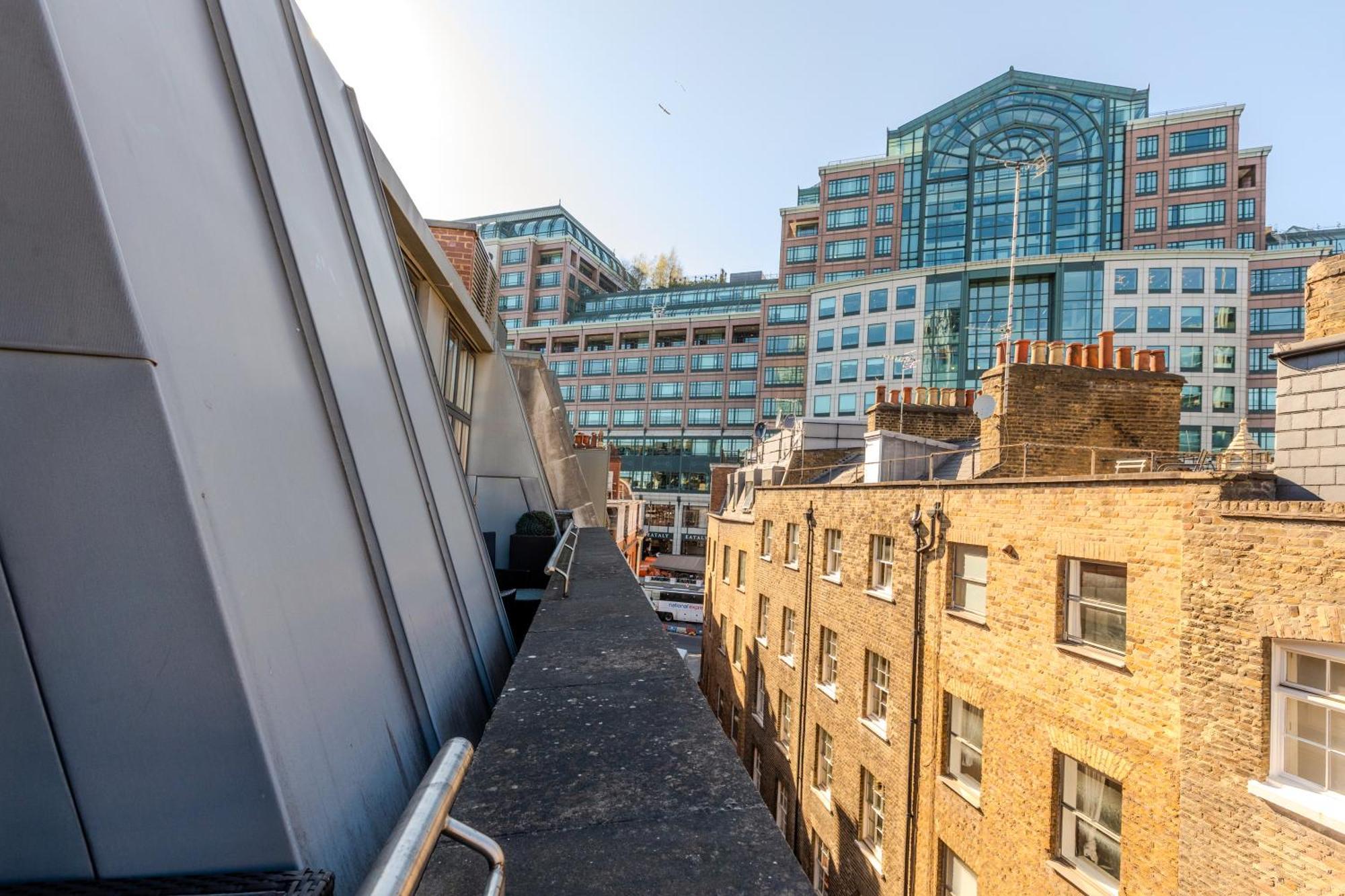 Central Servised Apartments On Artillery Lane Londen Buitenkant foto